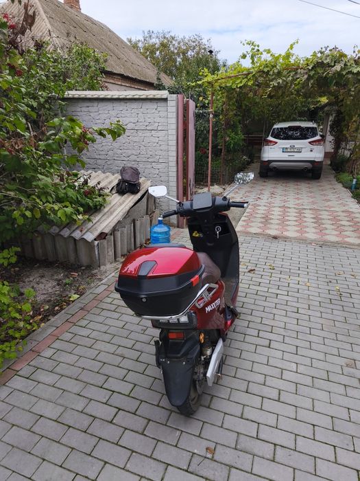 Электроскутер Maxxter Lumina