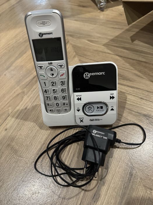 Geemarc, AmpliDect 296 wzmocniony telefon dla seniorów