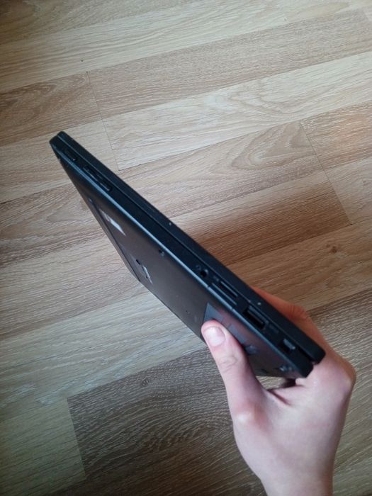 Sprzedam laptopa Dell 7390 2in1