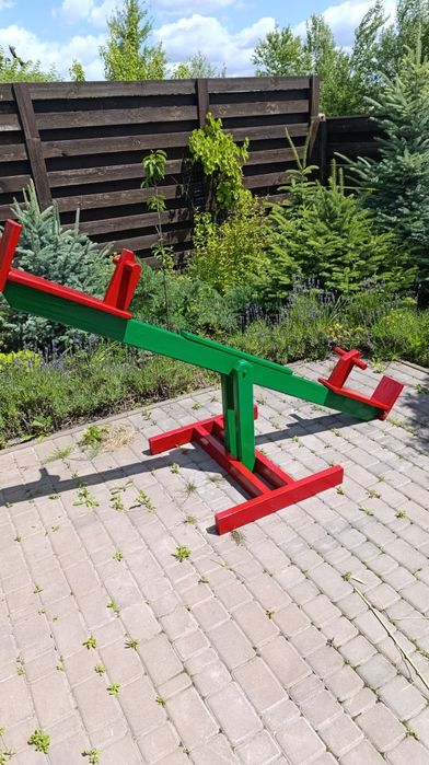 Дитяча дерев'яна гойдалка балансир