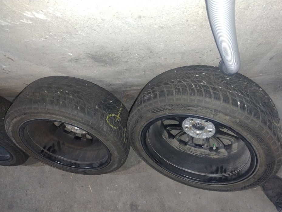 Koła toyota Alufelgi  17x77/2j ET49 opony zimowe 225/45 r17