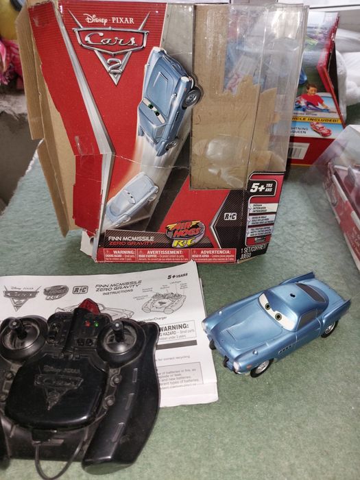 Disney cars aircraft hogs машинка на пульті, що їде вертикально