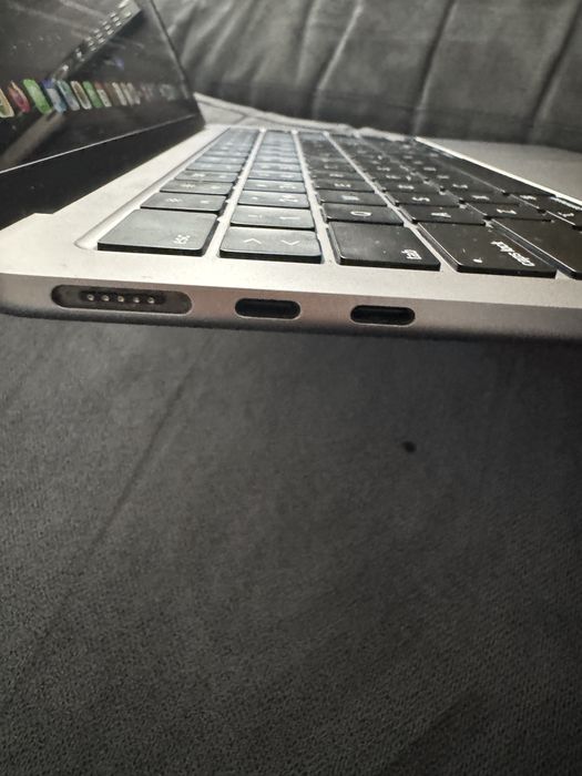 Macbook Air M2 - 16gb / 512ssd - 2022 -13.6”