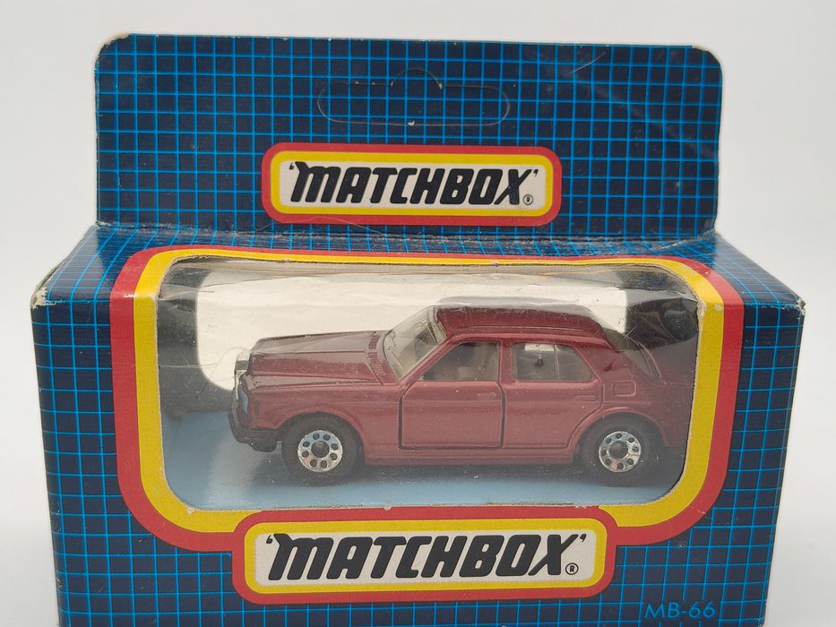 MB66 Matchbox Rolls Royce Silver Spirit Blue Grid Box