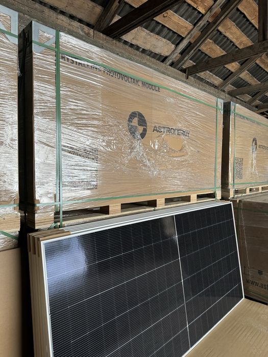 Сонячні панелі Astronergi