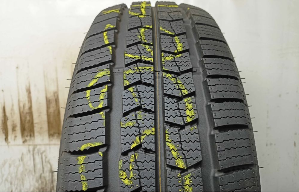 Шини зима нові 235/65 R16c Nexen резина на Спрінтер або Крафтер