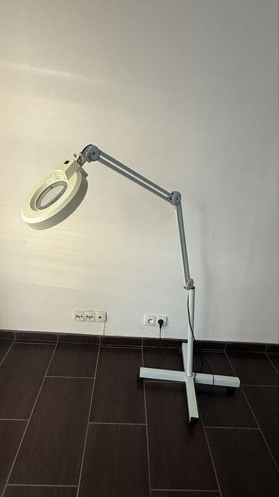 Lampa Kosmetyczna/Dermatologiczna LED