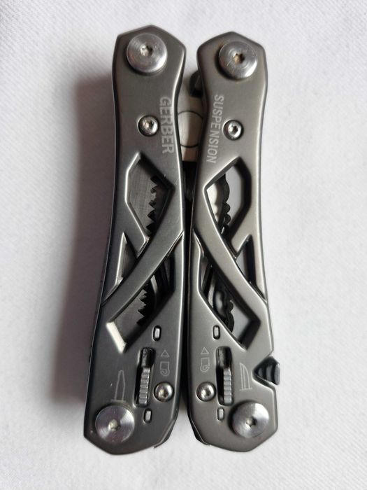 Multitool Gerber Suspension + pokrowiec - sklep 280 zł