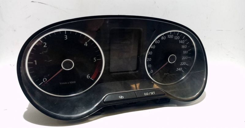 Quadrante / painel de instrumentos VOLKSWAGEN Polo (6R, 6C)