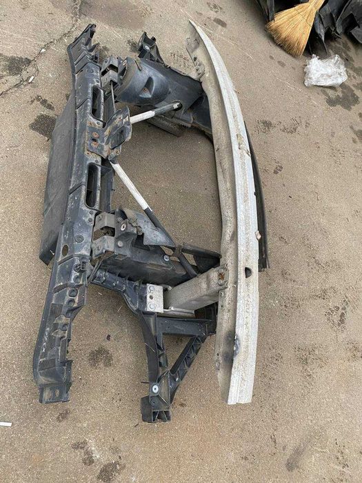 Передня панель BMW X3, E83