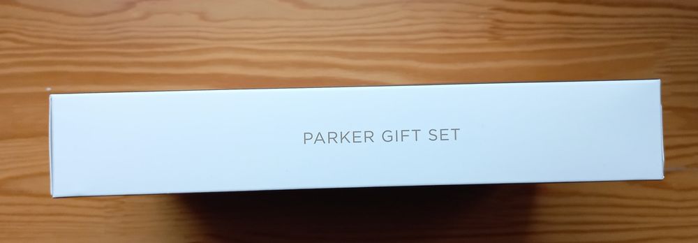 Pióro kulkowe i pióro wieczne Parker z etui