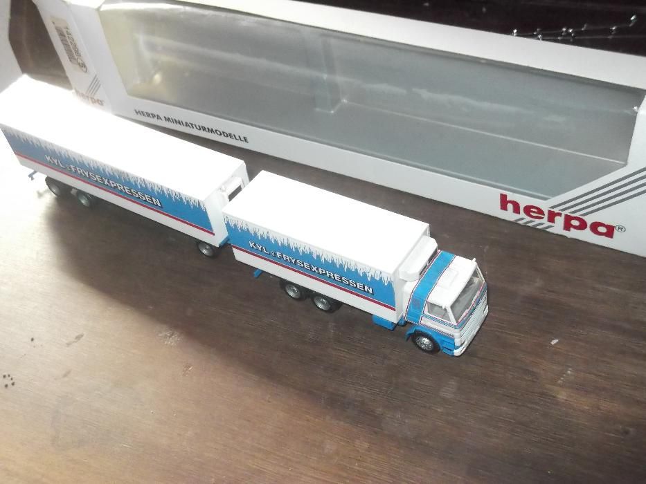 Miniaturas Burago, Herpa, Schuco, Taiyo