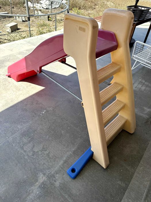 Escorrega de criança