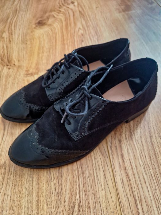 Buty oxfordki Stradivarius