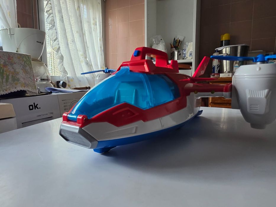 Avião da patrulha pata