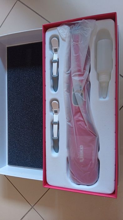 Escova a vapor Steam Comb da marca Ulike