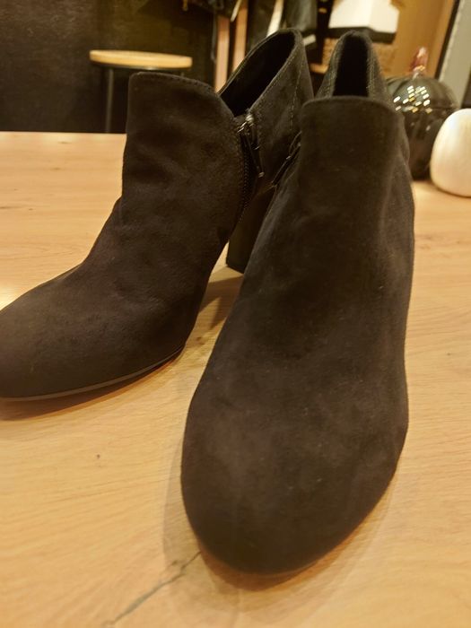 Buty czarne zamszowe damskie