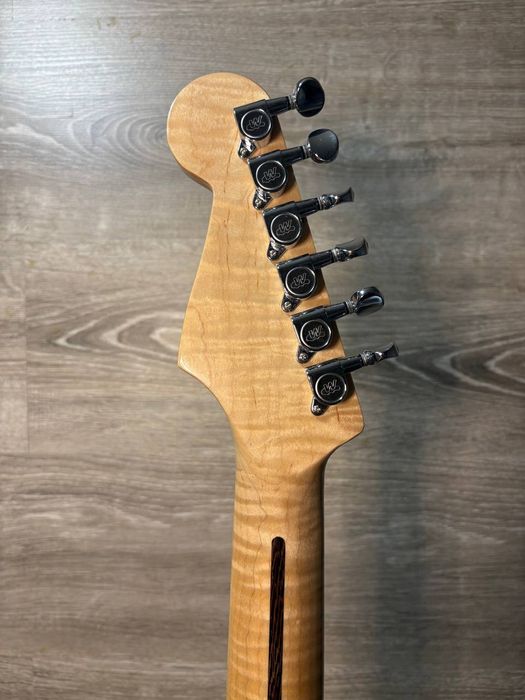 Майстрова електрогітара Fender Stratocaster SSS