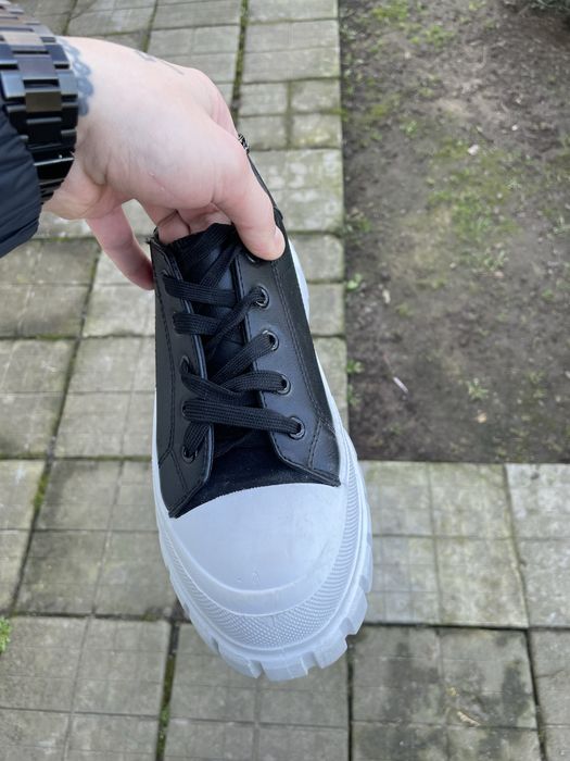 Нові кеди на платформі