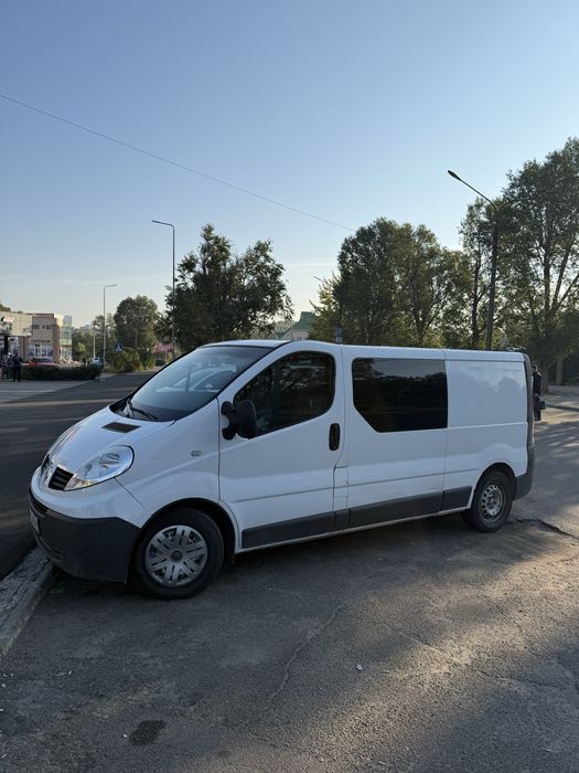Продам бус Рено Трафик