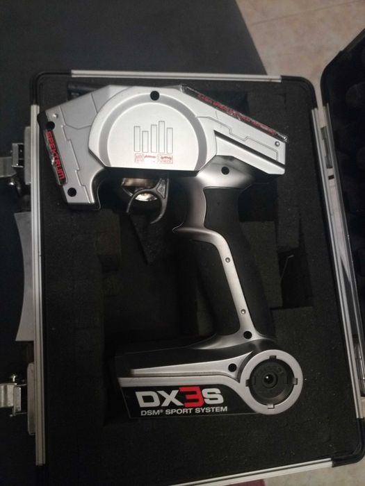 Rádio comando Spektrum carro Gs