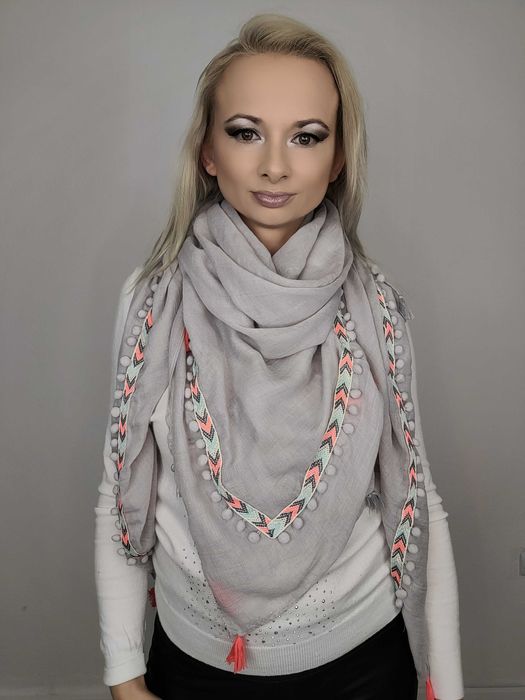 Szal SZARY chusta wiosenna w stylu BOHO