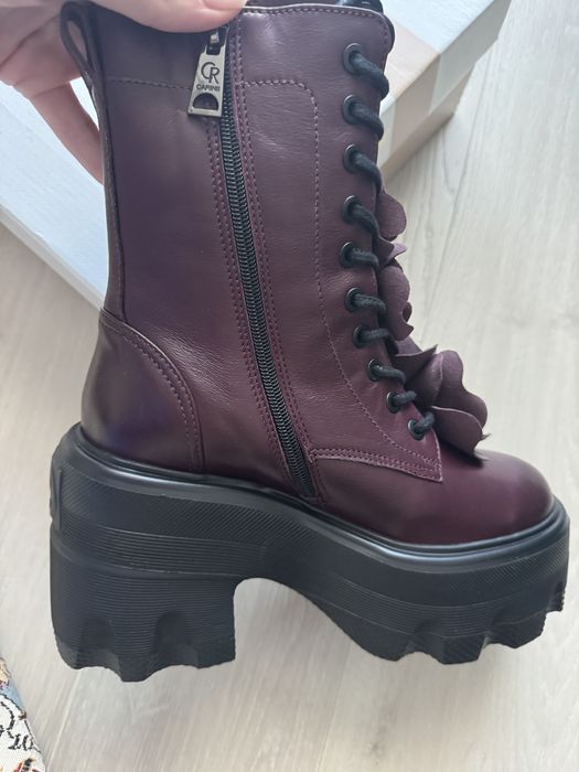 Жіночі ,шкіряні , модельні чобітки