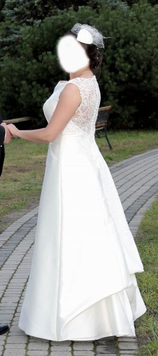 Suknia ślubna kolor ecri