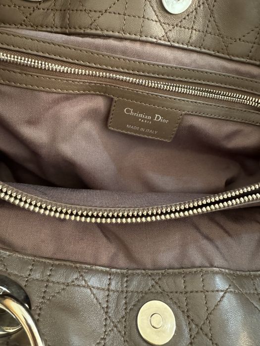 Продам оригинальную сумку Dior