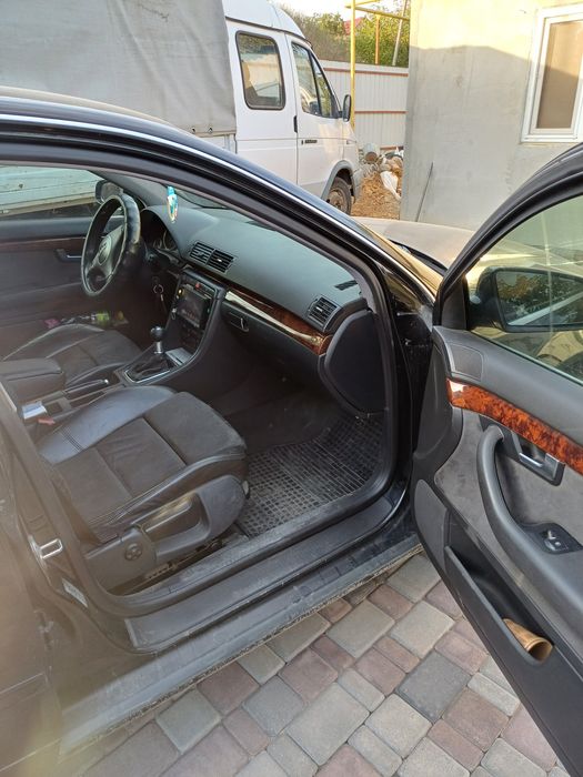 Автомобіль Ауді А4 В6