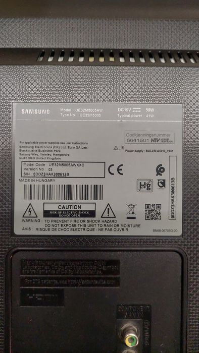 TV SAMSUNG 32” Full HD (UE32M5005AW)