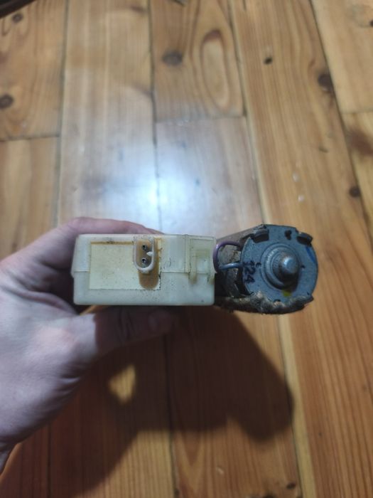 BMW e36 silniczek szyberdachu webasto