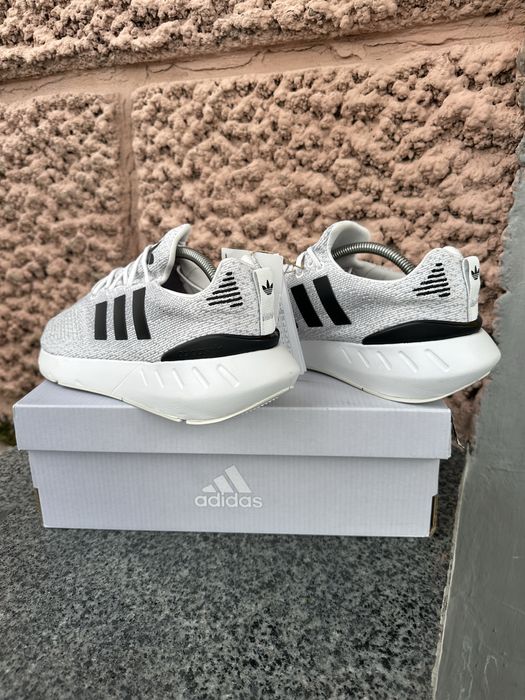 ОРИГІНАЛ Adidas Originals Swift Run 22 Sportswear GV7969