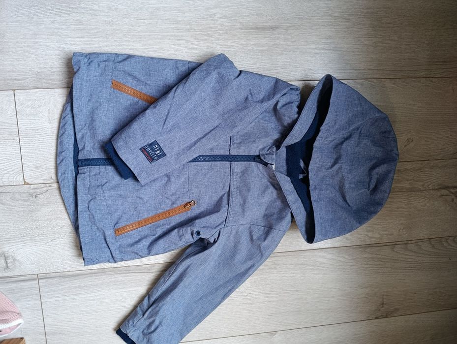 Легенька курточка