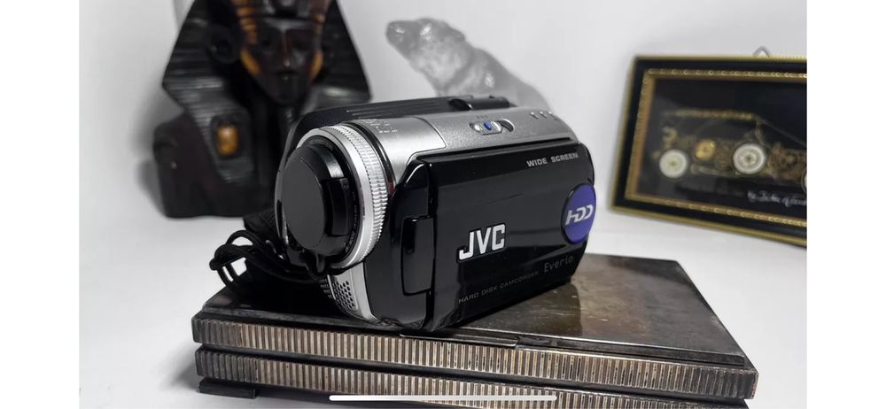 JVC GZ-MG77U Camcorder