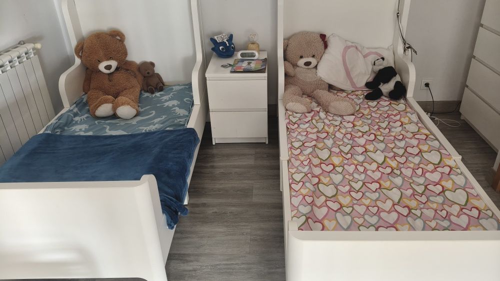 Cama regulável com colchão