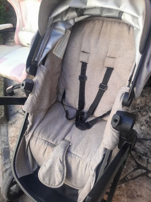 carrinho passeio ASALVO estado novo 20€