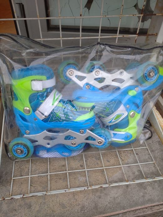 Роликовые коньки с защитой