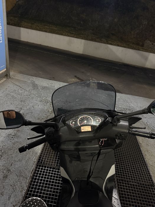 Moto Yamaha xmax-125