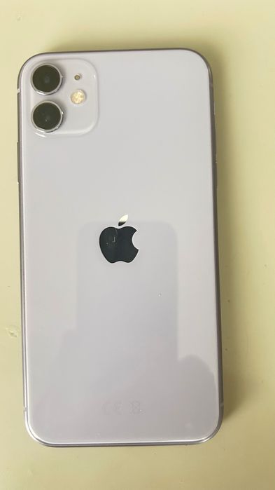 Smartfon IPhone 11