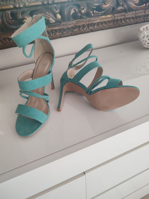 Sandały damskie na szpilce