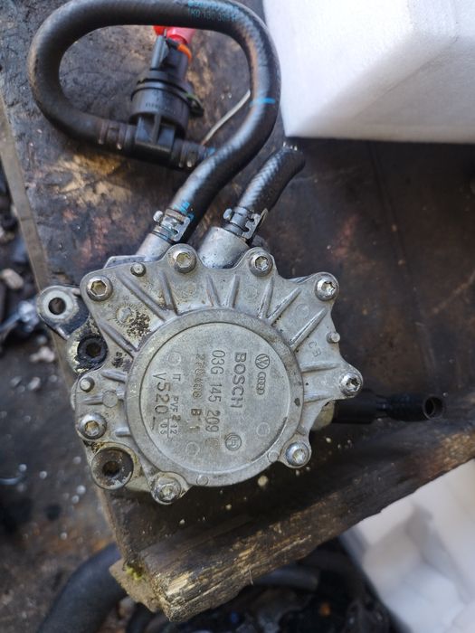 Тандемный насос Volkswagen Passat 03G145209C