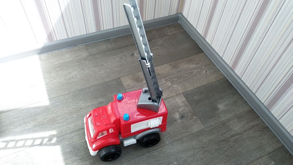 Детская пожарная машина