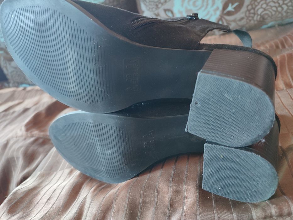 Buty sandały rozm.39 Primark