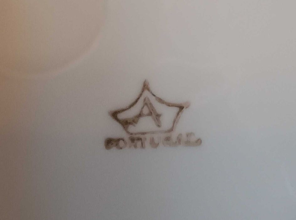 Conjunto Porcelanas Jantar EC Candal e Artibus
