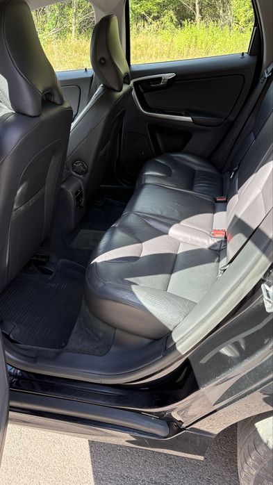 Sprzedam Volvo XC60 2.4 D.  2013r