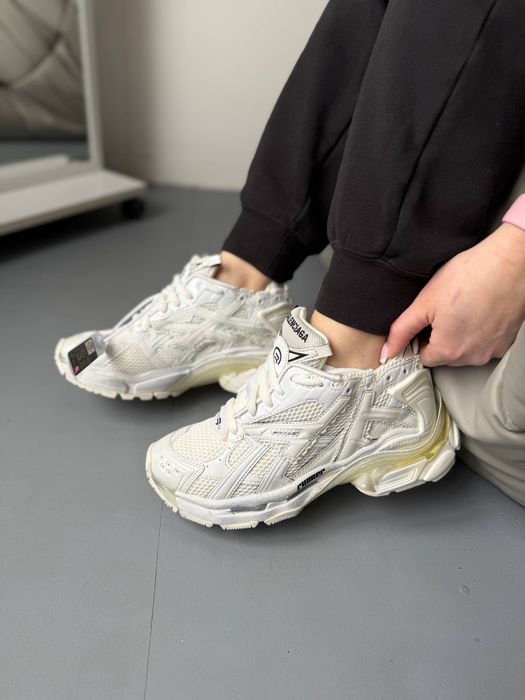 Balenciaga Runner (чорні та білі)