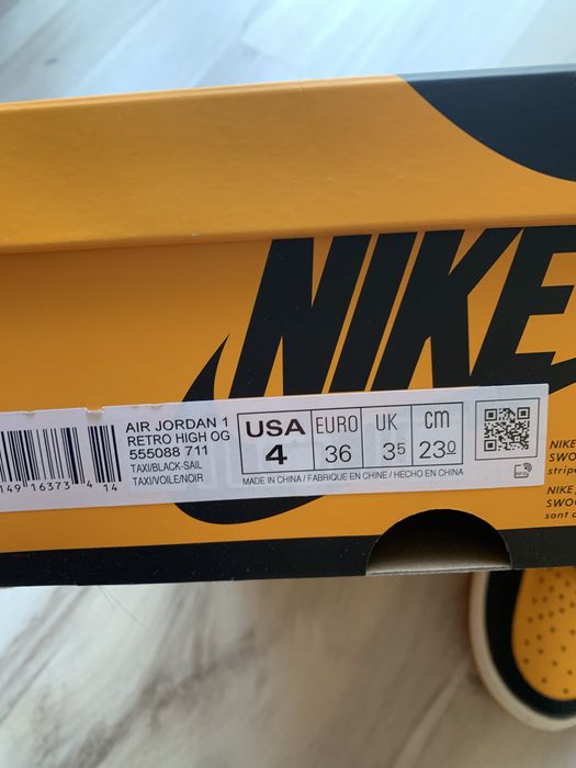 Nike Air Jordan 1 Retro High TAXI Yellow Toe