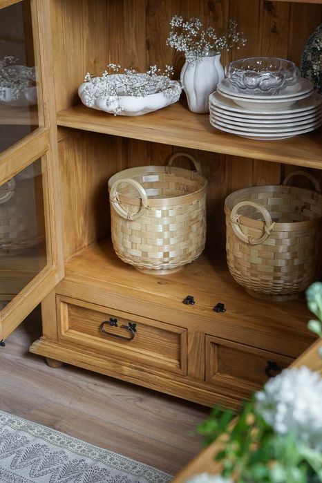 witryna do salonu z kolekcji HACIENDA - producent MEBLO-WOSK