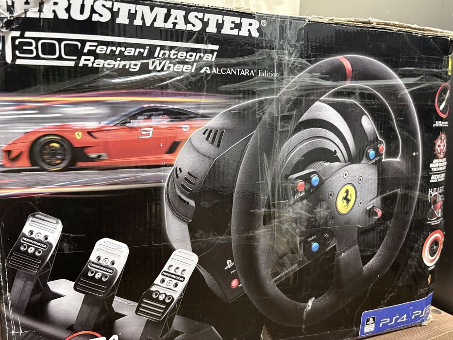 Ігрове кермо Thrustmaster T300 Ferrari Alcantara edition PC/PS4/PS5